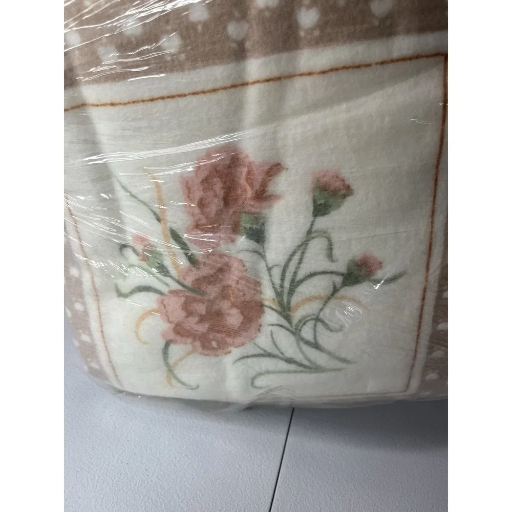 Vtg Beacon Prairie‎ Song Blanket Floral 72